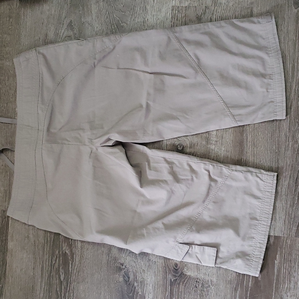 Nike Gray Capris Draw String Hems Size L - image 6